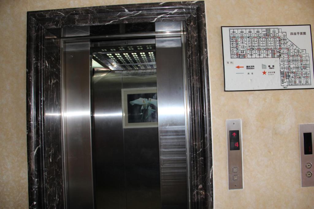 Hotel Super 8 Beijing Yizhuang Tianbao Esterno foto